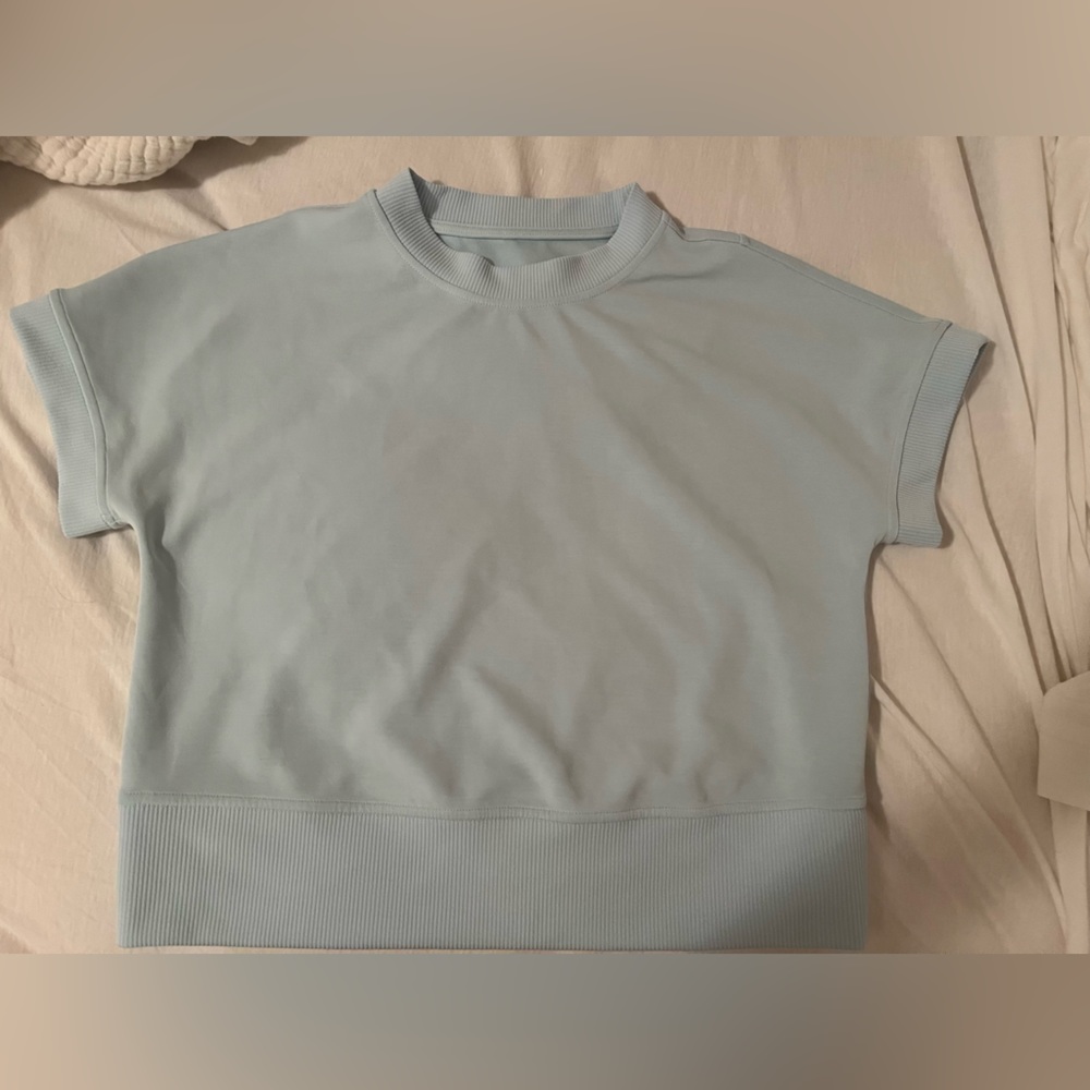 Lululemon crewneck tshirt